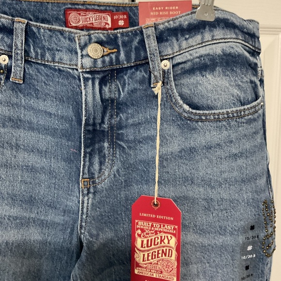 Lucky Legend - Picture 7 of 8